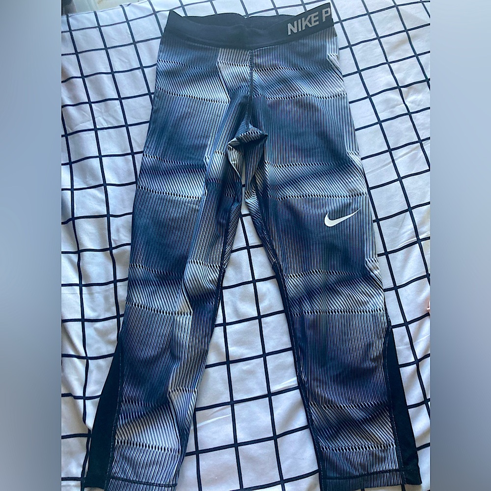 Nike pro leggings